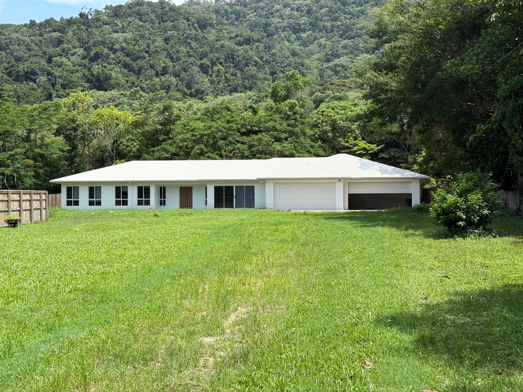 47 James Cook Drive, KEWARRA BEACH QLD, 4879, Kewarra Beach - Thumbnail 2
