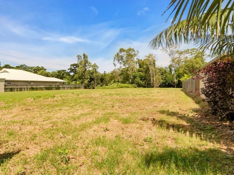 9 Silver Crescent, Palm Cove - Thumbnail 3