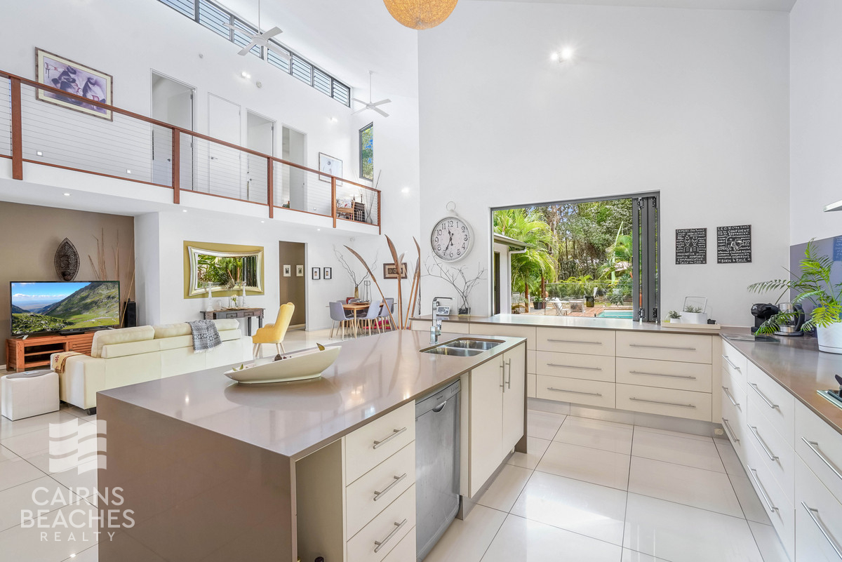 29 Aurelia Road, Palm Cove - Thumbnail 2