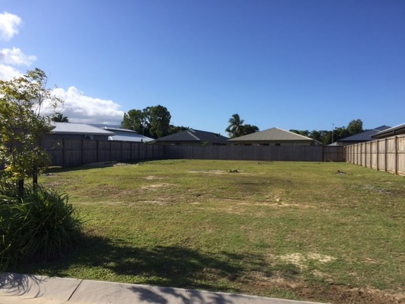 166 Roberts Drive, Trinity Beach - Thumbnail 2