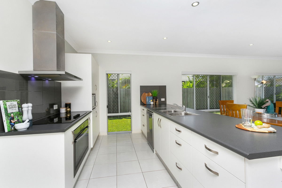 6 Munburra Parade, Smithfield - Thumbnail 2