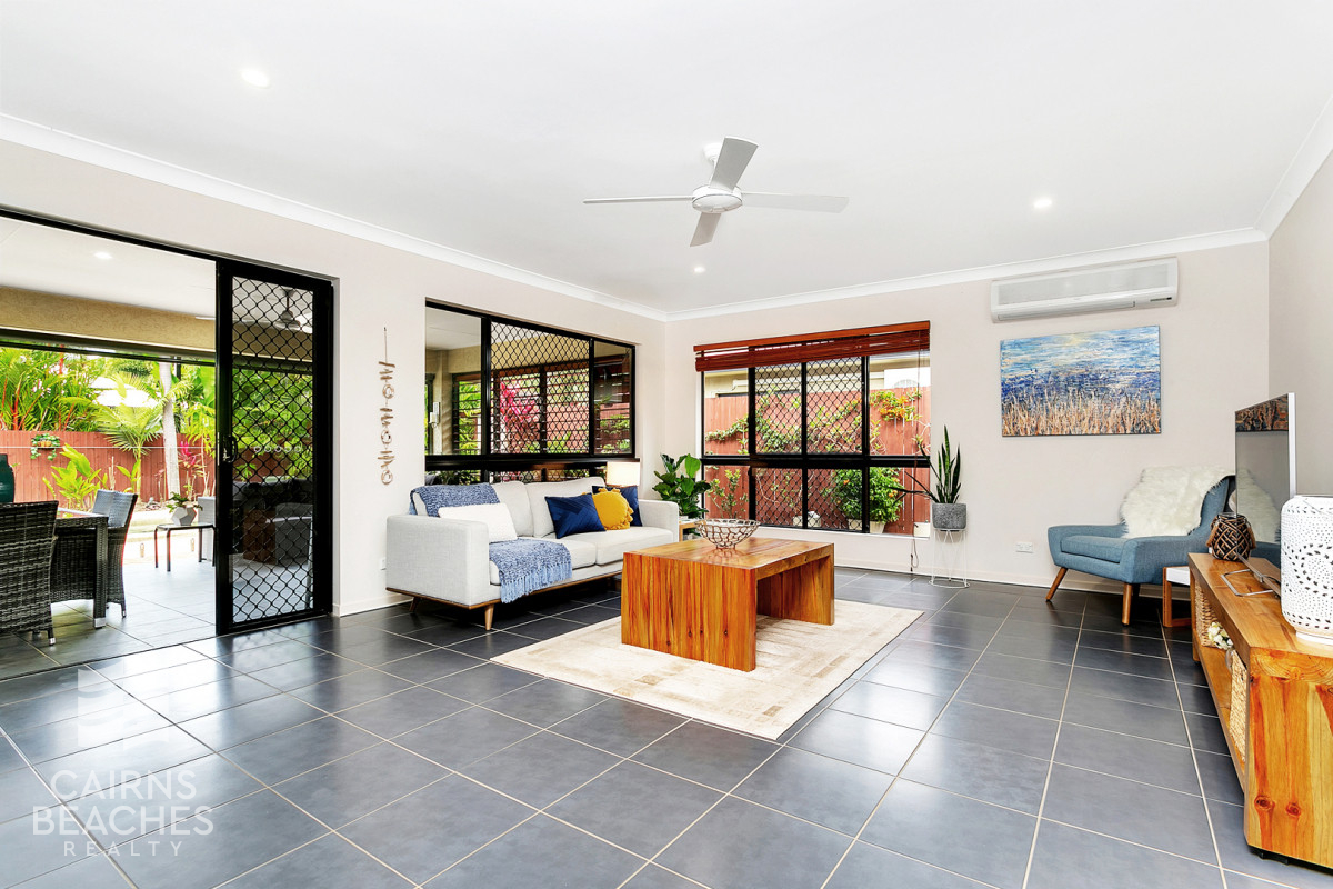 9 Tydeman Crescent, Clifton Beach - Thumbnail 2