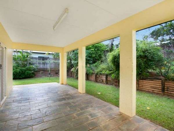 18 Templar Crescent, Bentley Park - Thumbnail 2