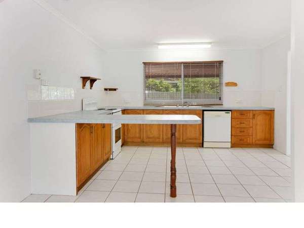19 Montrose Avenue, Edge Hill - Thumbnail 7
