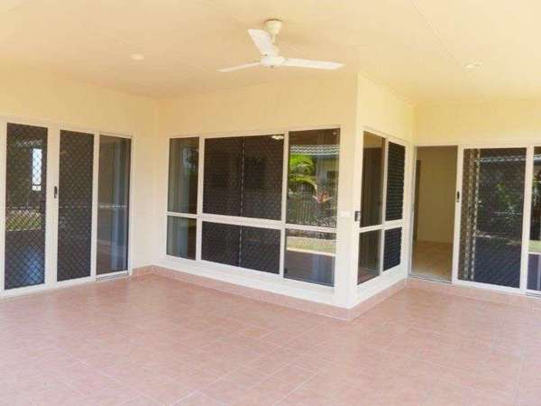 15 Greenock Way, Brinsmead - Thumbnail 6