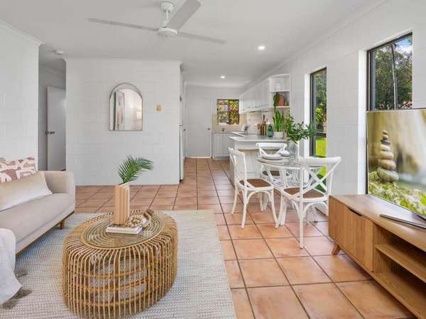 22/108-110 Mayers st, Manunda - Thumbnail 2
