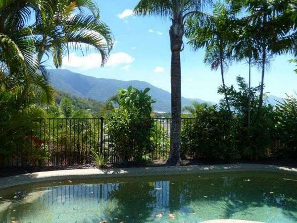 15 Greenock Way, Brinsmead - Thumbnail 2