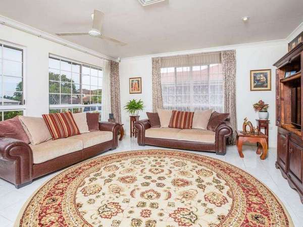 8 Tuffley Close, Kanimbla - Thumbnail 4