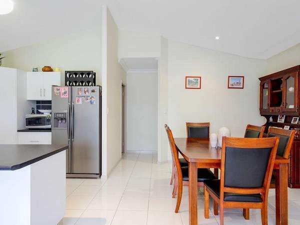 3 Emperor Street, Kanimbla - Thumbnail 7