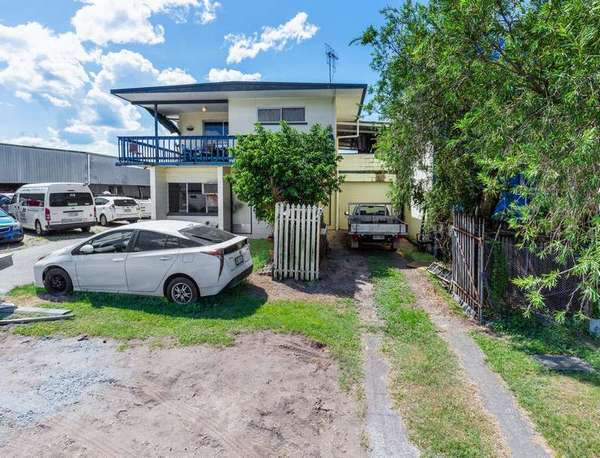 30 Donaldson St, Manunda - Thumbnail 2