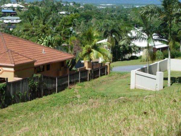 9 Strutton Place, Mooroobool - Thumbnail 8