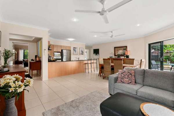 46 Bassett Street, Kanimbla - Thumbnail 2
