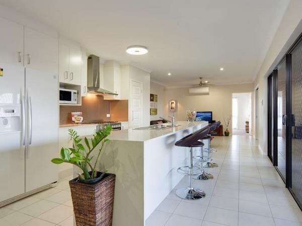8 Parrot Close, Kanimbla - Thumbnail 2