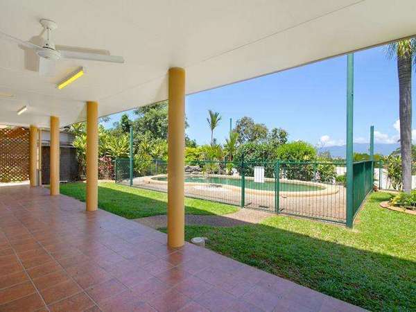 24 Minerva St, Mooroobool - Thumbnail 3
