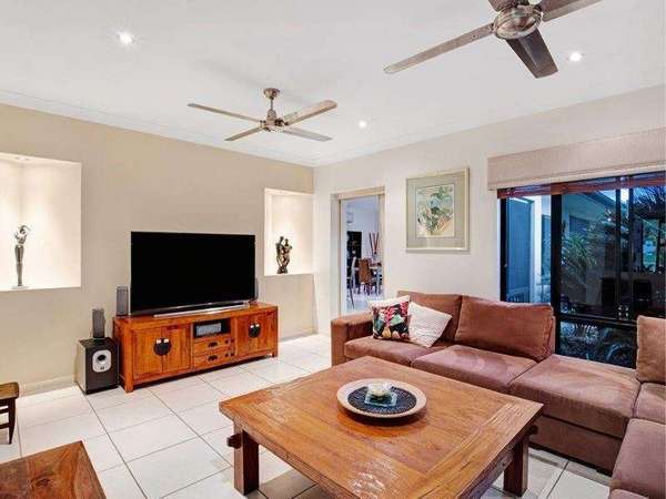 32 Elphinstone Street, Kanimbla - Thumbnail 7
