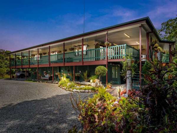 44-50 Mission Road, White Rock - Thumbnail 3