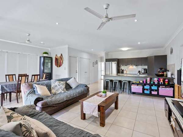 63 Leftwich st, White Rock - Thumbnail 3