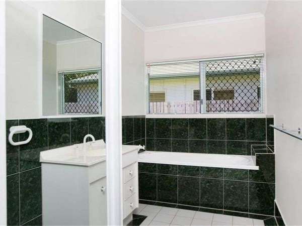 13 Nell Close, Kanimbla - Thumbnail 3
