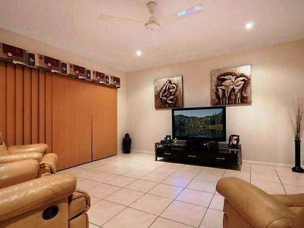 24 Elphinstone St, Kanimbla - Thumbnail 7