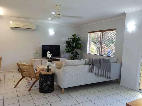 24 Stirling St, Whitfield - Thumbnail 6