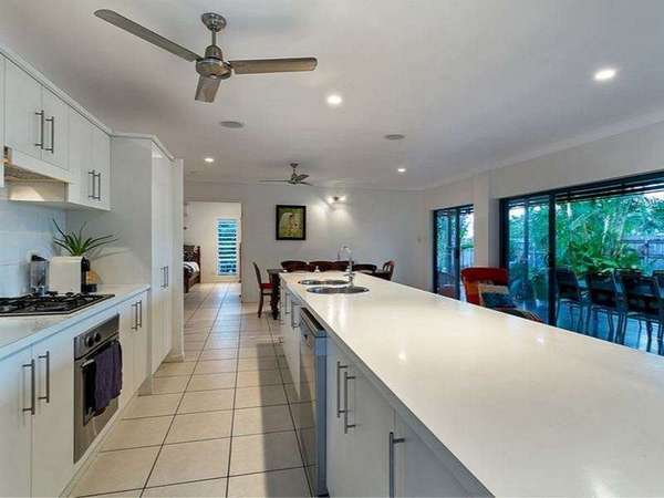 2 Bassett Street, Kanimbla - Thumbnail 5