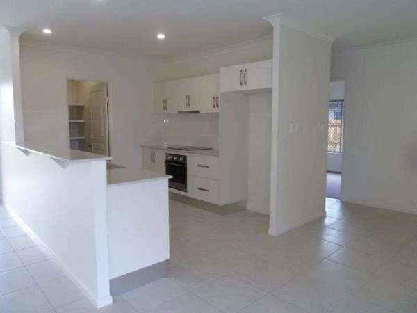 5 Frank Street, Redlynch - Thumbnail 5