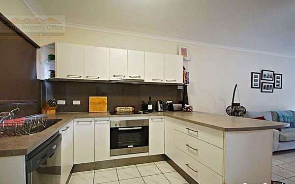 10/15-17 Vallely Street, Freshwater - Thumbnail 3