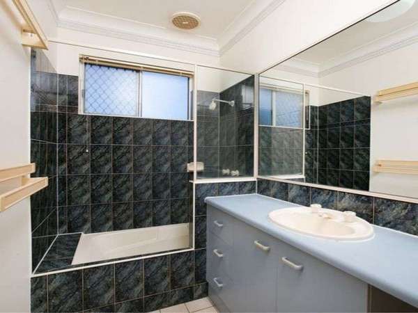 18 Templar Crescent, Bentley Park - Thumbnail 8