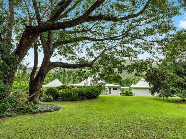 30-32 Quoll Close, Redlynch - Thumbnail 2