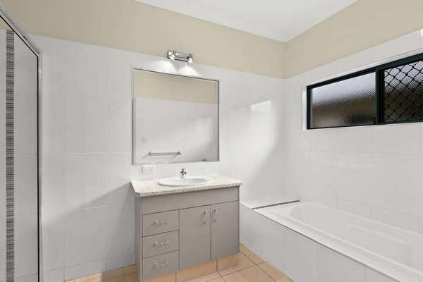 3 Racemosa Street, Mount Sheridan - Thumbnail 8