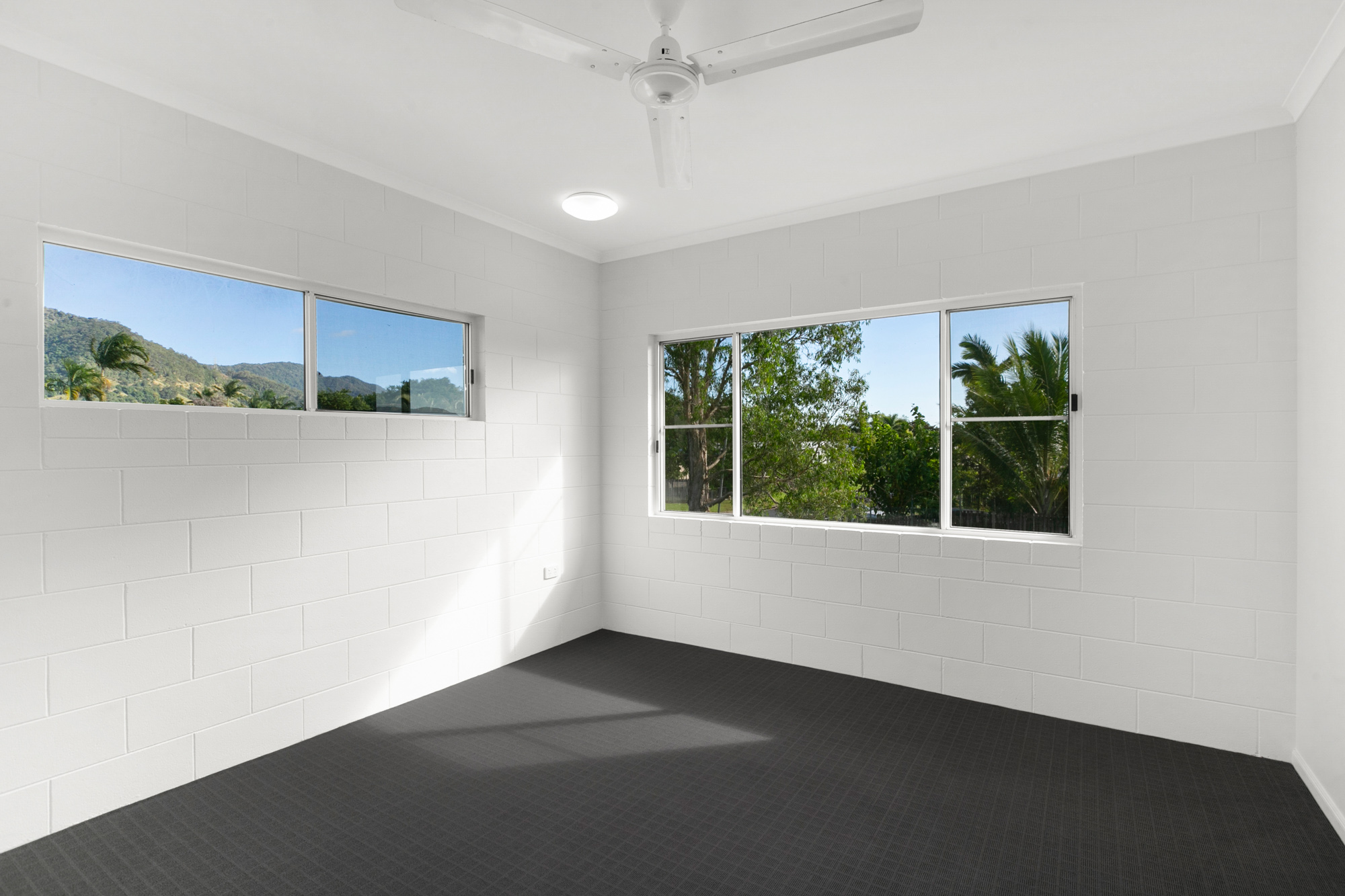 1/4 Atlantic Close, White Rock - Thumbnail 5