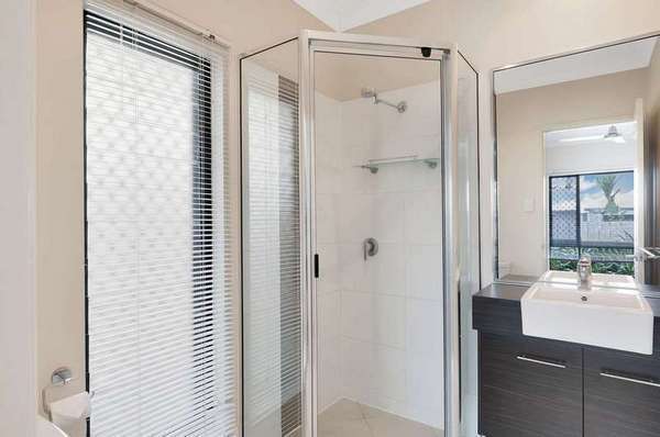 33 Booyong Drive, Mount Sheridan - Thumbnail 4