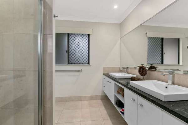 39 McEachan Street, Edmonton - Thumbnail 6