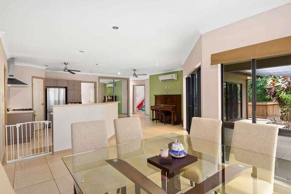 2 Lyndon Close, Bentley Park - Thumbnail 5