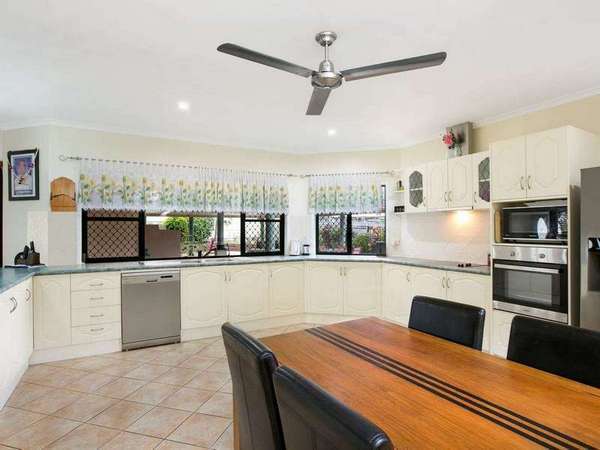 24 Bourke Close, Mount Sheridan - Thumbnail 2
