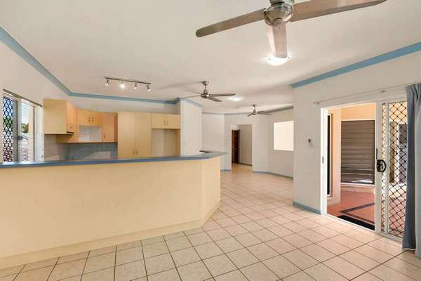 12 Butterfly Close, Mount Sheridan - Thumbnail 4