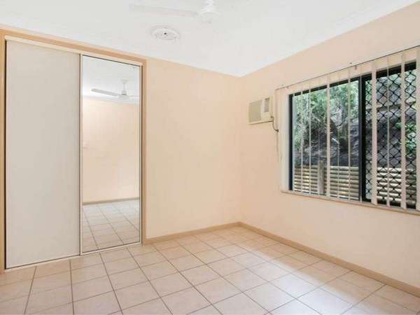 14 Rosella Close, Mount Sheridan - Thumbnail 8