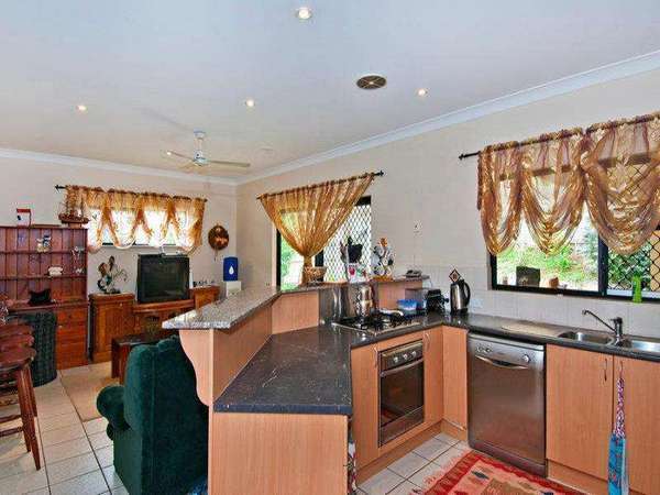 5 Leafwing Close, Mount Sheridan - Thumbnail 2