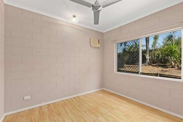 15 Fife Close, Mount Sheridan - Thumbnail 8
