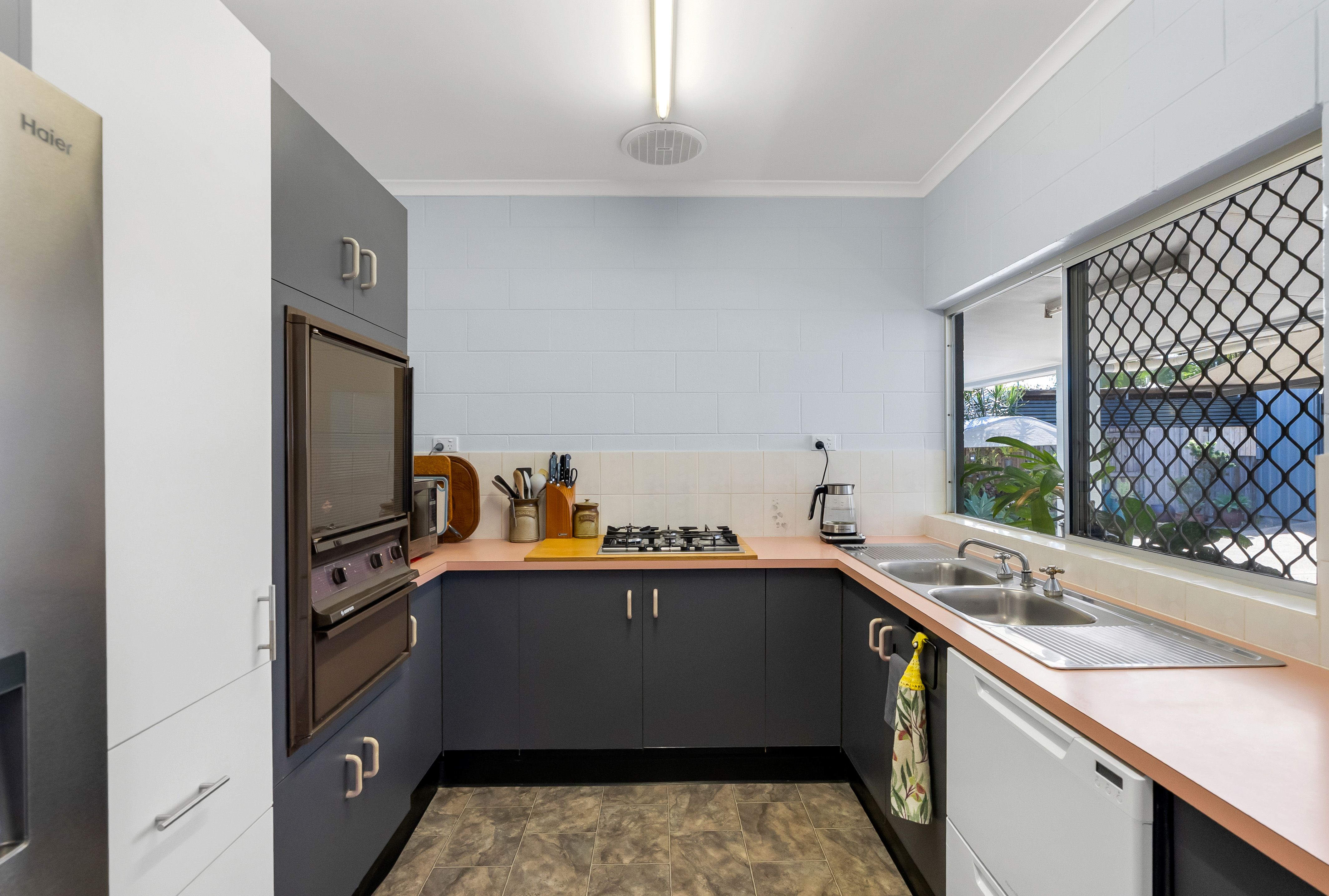 6 Vianen Close, Bentley Park - Thumbnail 6
