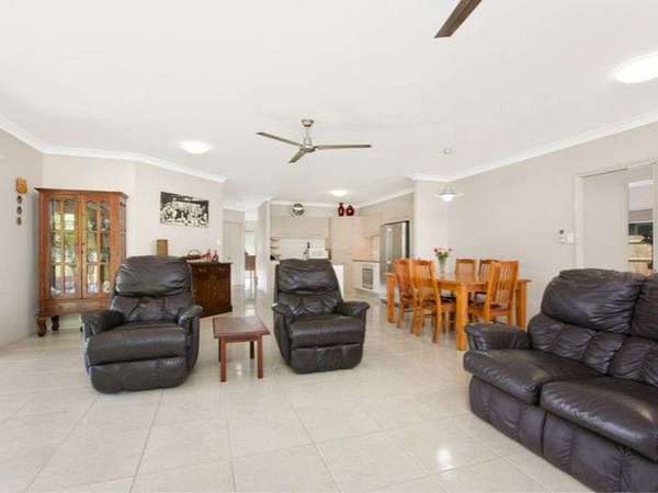 9 Anniebuka Close, Bentley Park - Thumbnail 5