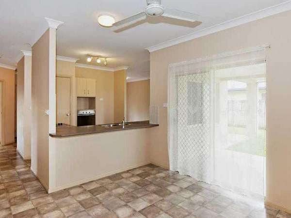 3 Sunrise Street, White Rock - Thumbnail 2