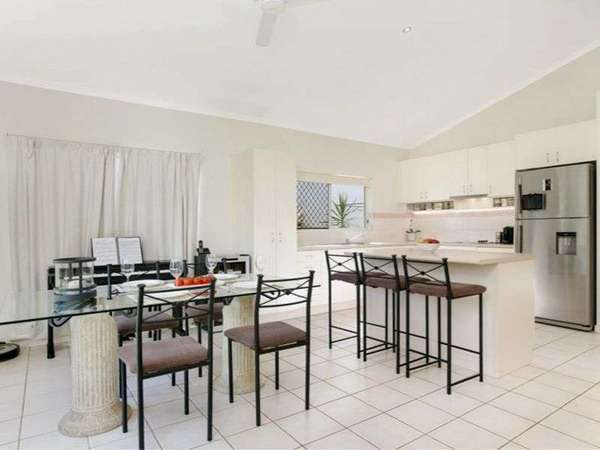 8 Scarlet Close, Mount Sheridan - Thumbnail 6