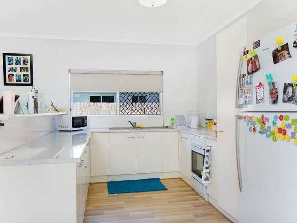 6 Glenrowan Street, White Rock - Thumbnail 2