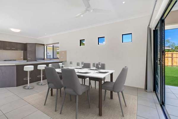 24 Baldwin Close, White Rock - Thumbnail 5