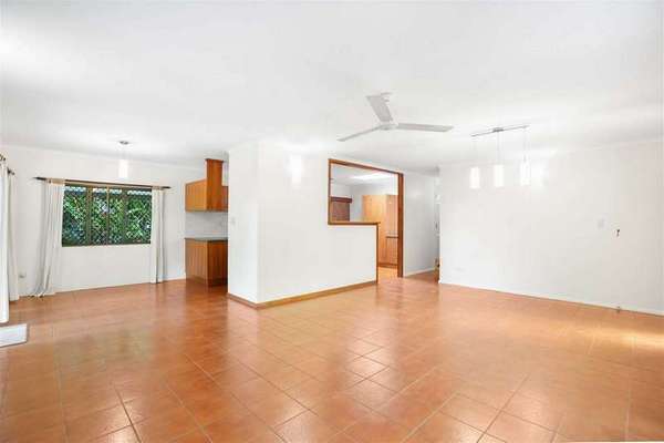 63 Foster Road, Mount Sheridan - Thumbnail 6