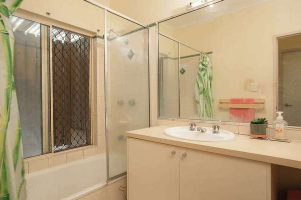 25 Melia Close, Mount Sheridan - Thumbnail 6
