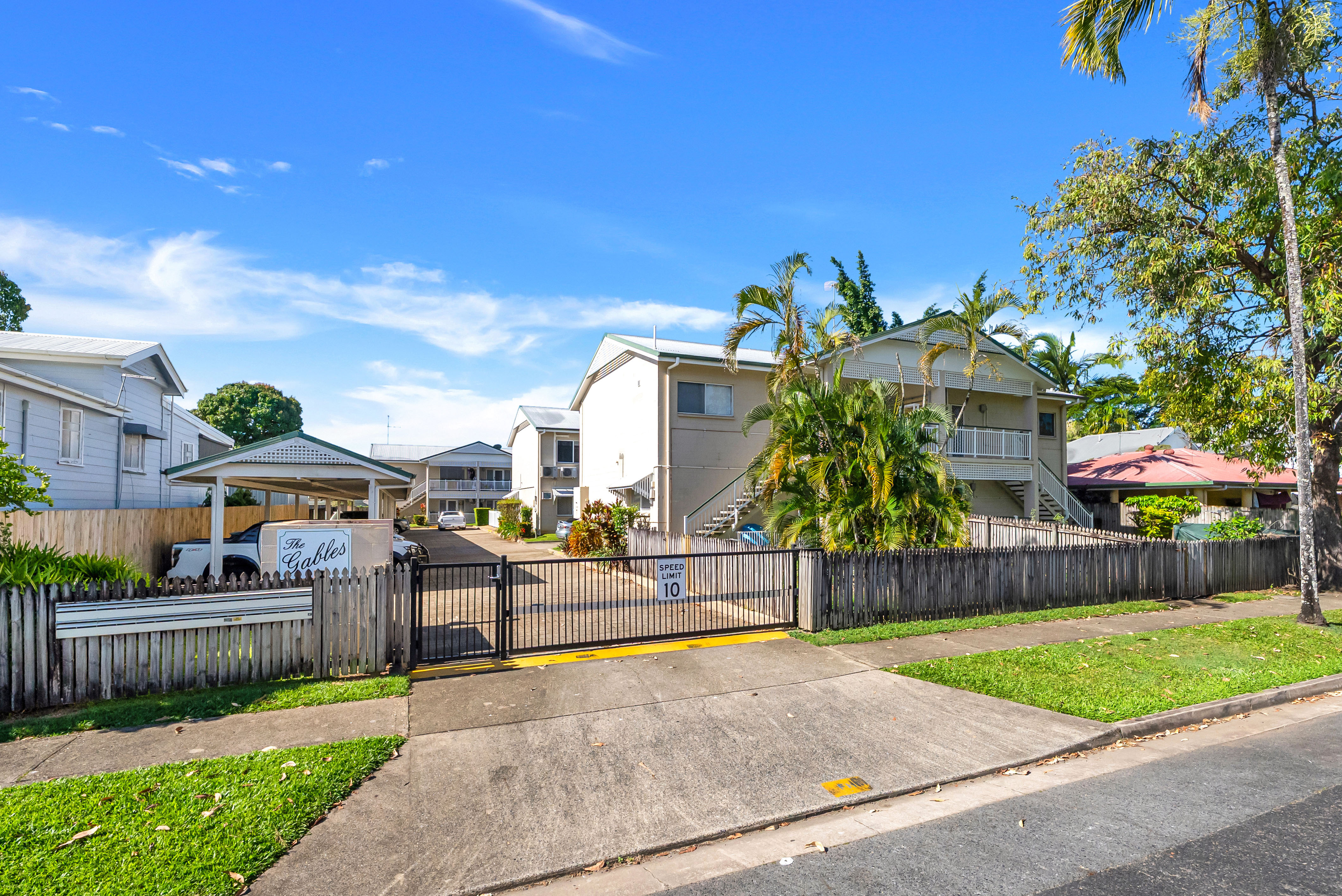 11/18-20 Rose Street, Westcourt - Image 1