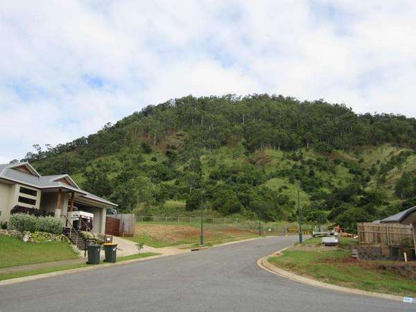 1618 Treetop Drive, Mount Sheridan - Thumbnail 3