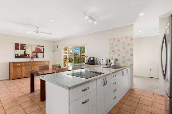 4 Taro Close, Mount Sheridan - Thumbnail 3
